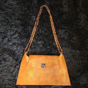 5 For $25 Elegant Tan Leather Shoulder Bag